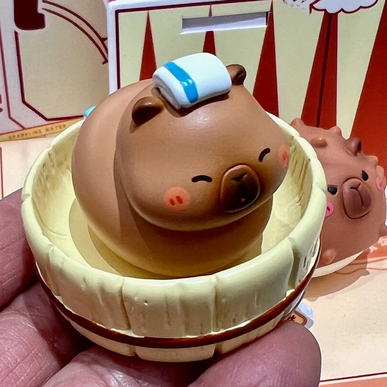 71045 CAPYBARA SPINNER FIGURINE BLIND BOX-4