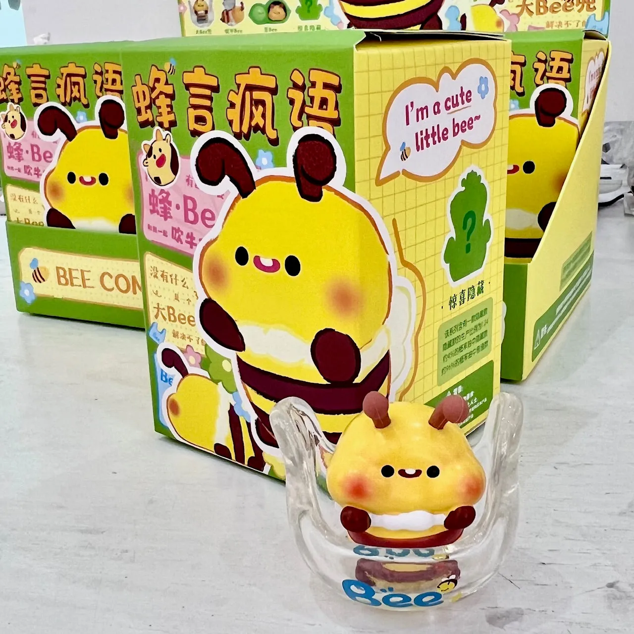 71205 BEE FIGURINE BLIND BOX-6