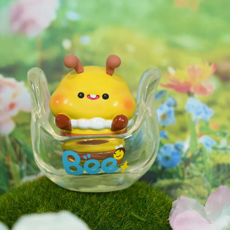 71205 BEE FIGURINE BLIND BOX-6