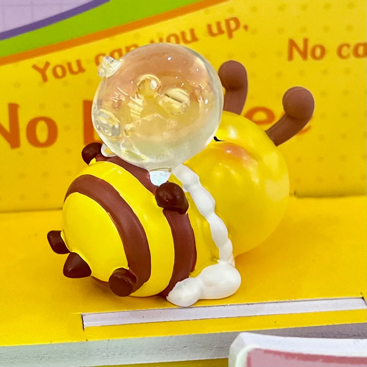 71205 BEE FIGURINE BLIND BOX-6