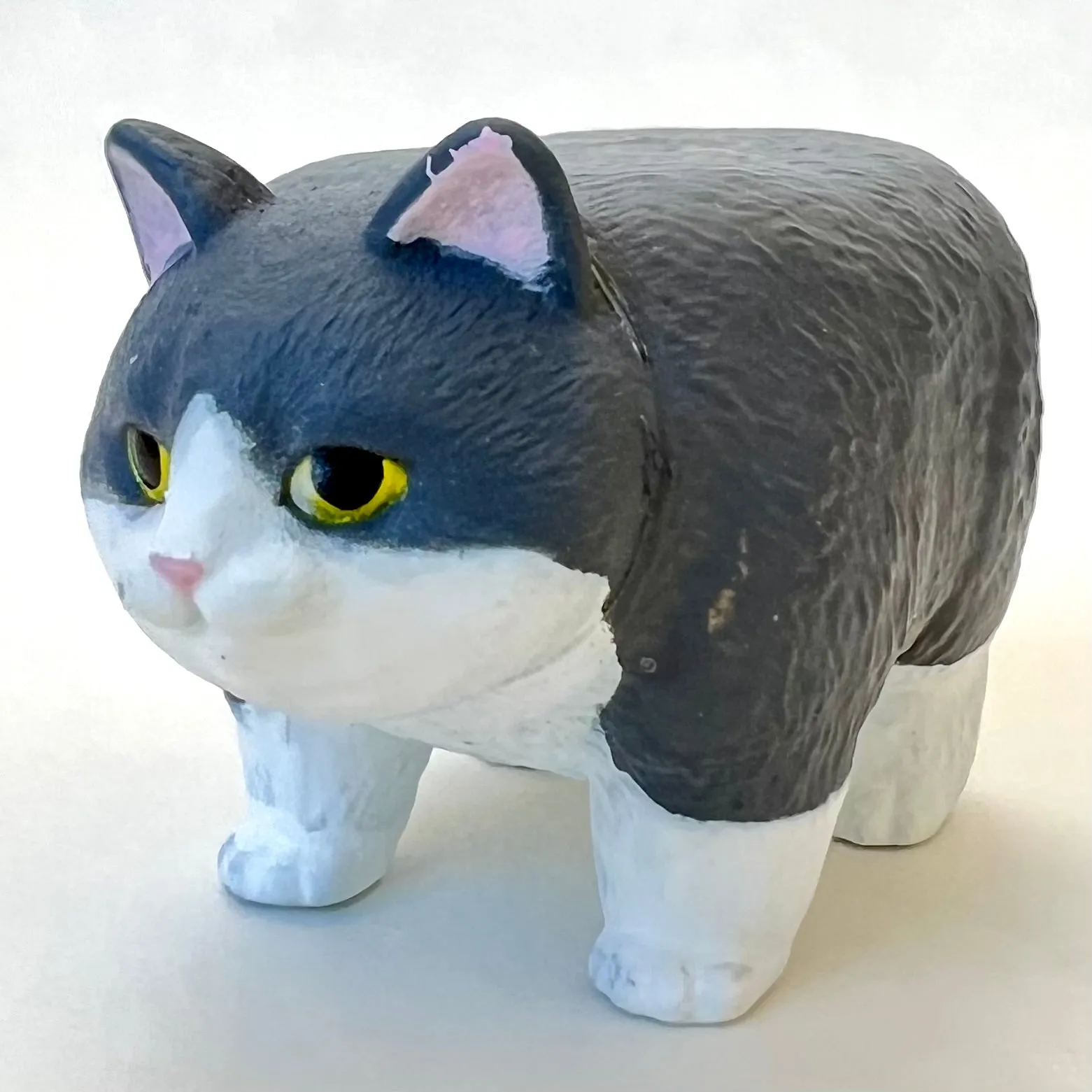 X 70763 CAT PYRAMID FIGURINES BLIND BOX-DISCONTINUED