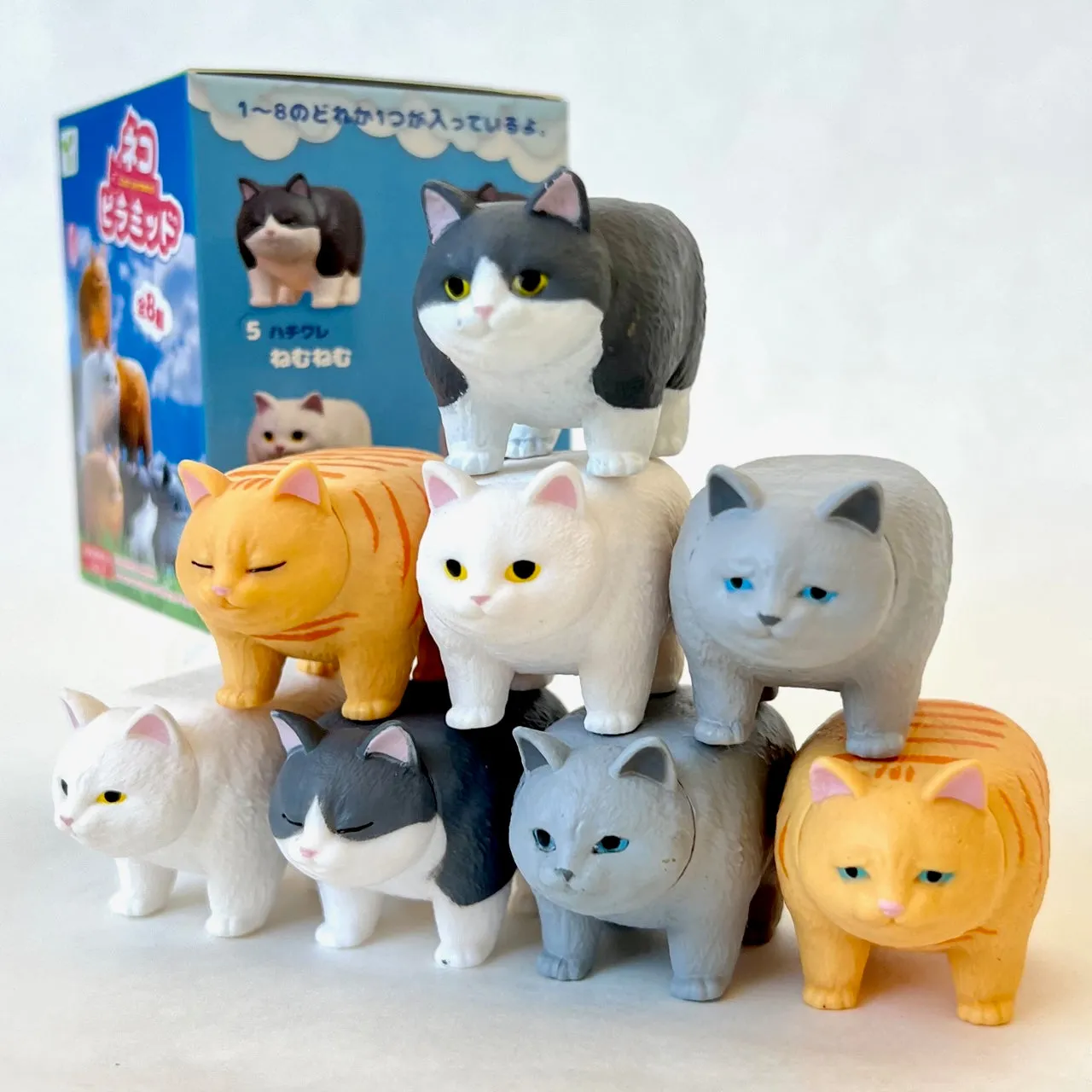 X 70763 CAT PYRAMID FIGURINES BLIND BOX-DISCONTINUED