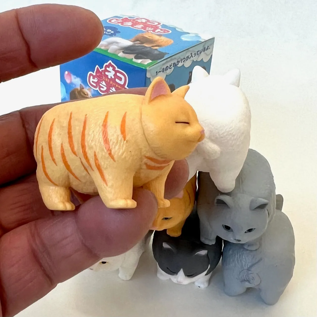 X 70763 CAT PYRAMID FIGURINES BLIND BOX-DISCONTINUED