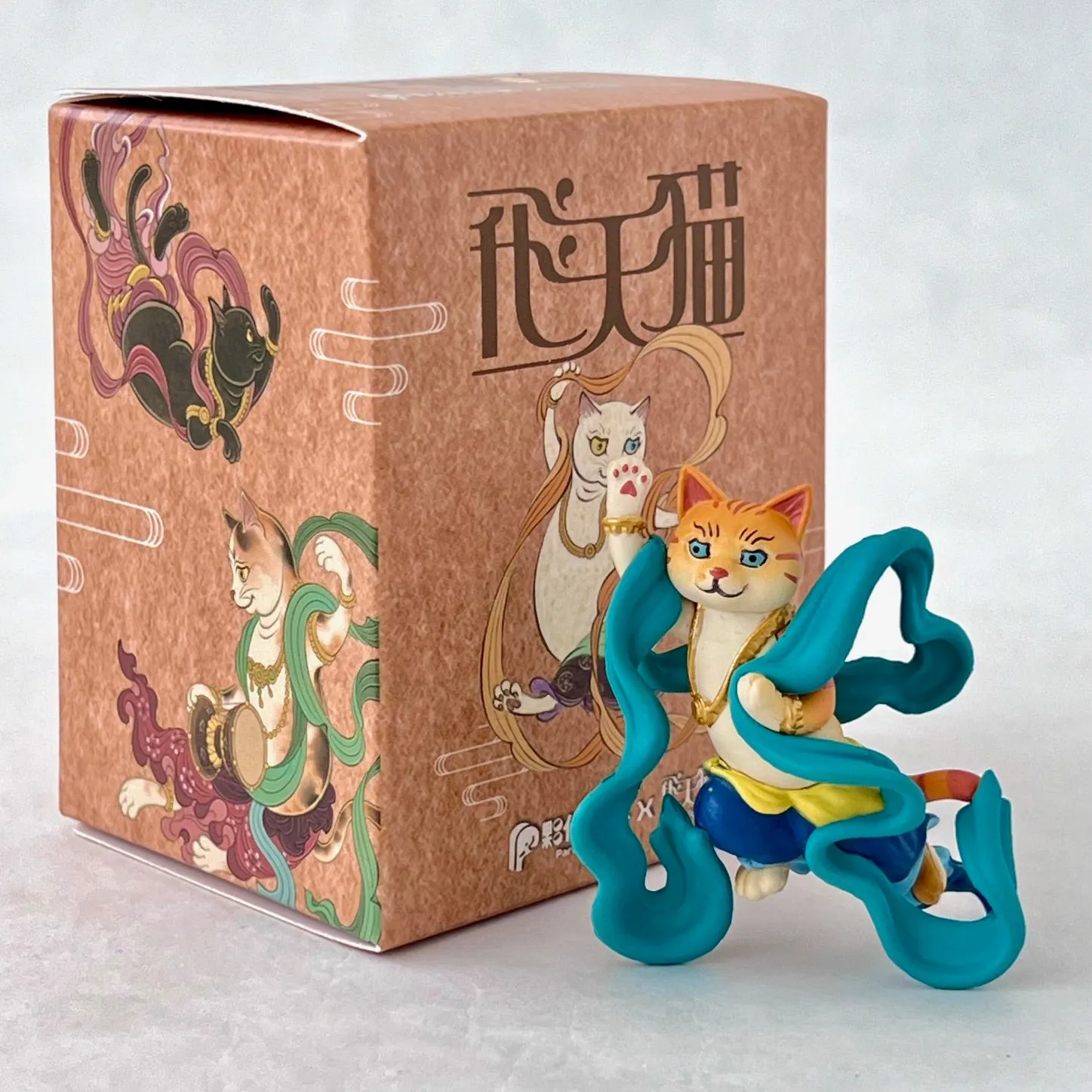 X 73048 Flying Dancer Cats BLIND BOX-DISCONTINUED